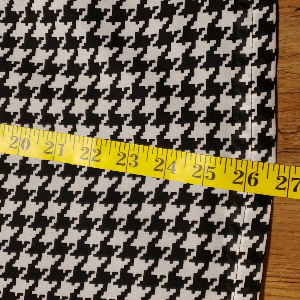 Classic Black and White Houndstooth Skirt - Picture 2 of 5